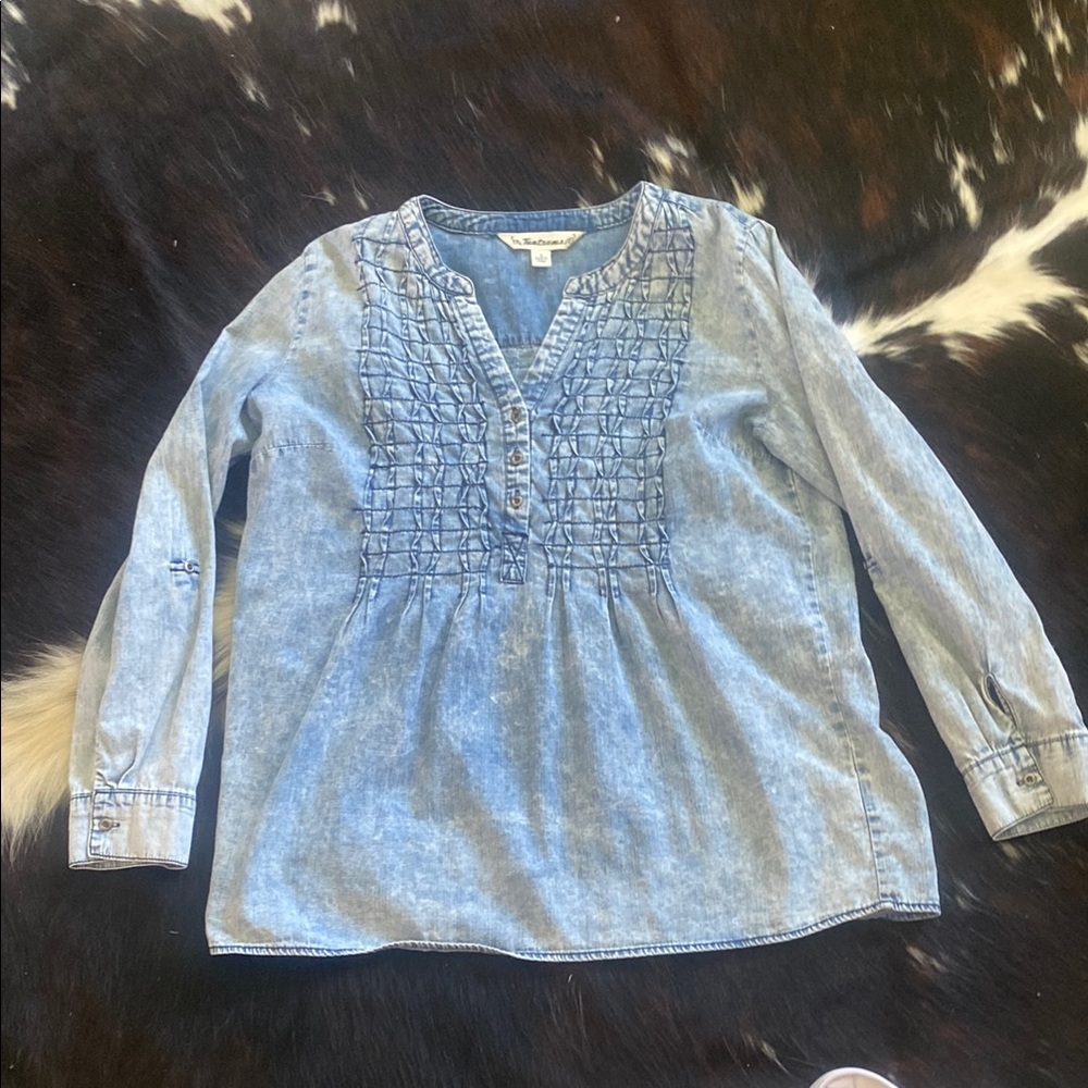 Tantrums Smocked Jean Shirt S